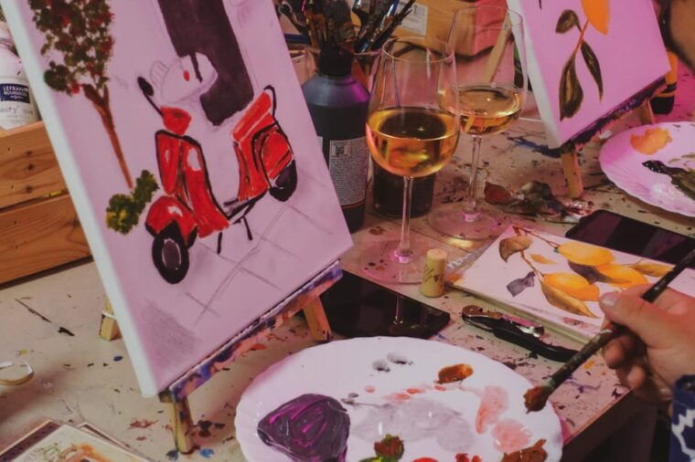 rome-tipsy-painting-class-with-fine-wine-and-arts