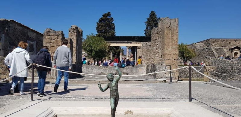 Rome to Pompeii: Transfers with Entry and Tour Guide Option - FAQs