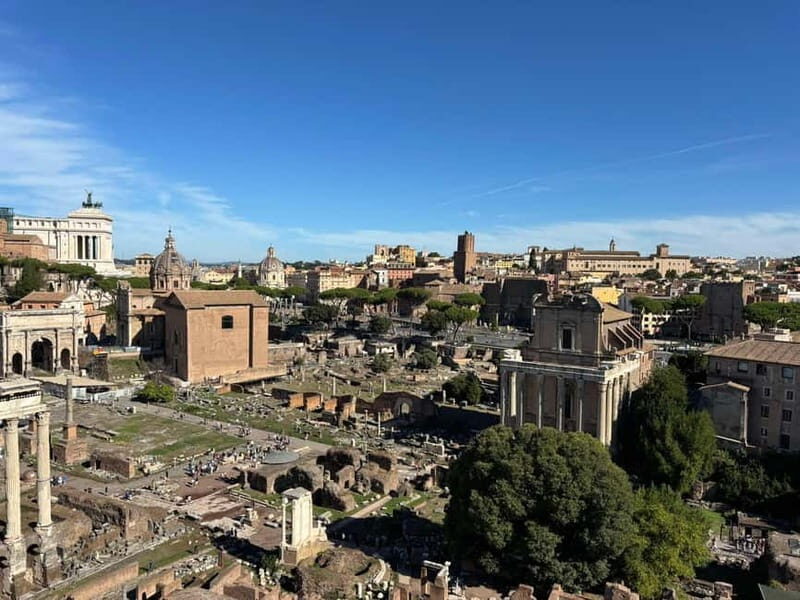 Rome: Tour of the Roman Forum, Trevi Fountain, Pantheon and much more - Authentic Experiences and Hidden Details