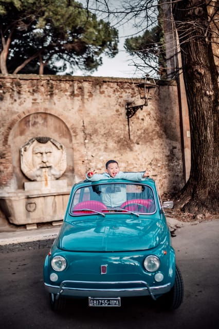 rome-tour-with-vintage-fiat-500-with-professional-photoshoot