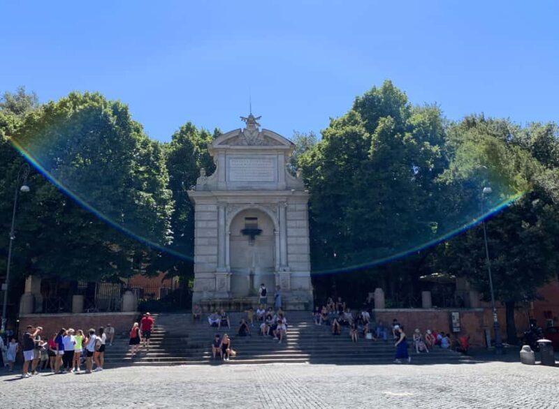 Rome: Trastevere and Gianicolo Hill Guided Walking Tour - A Full Look at the Trastevere and Gianicolo Hill Experience