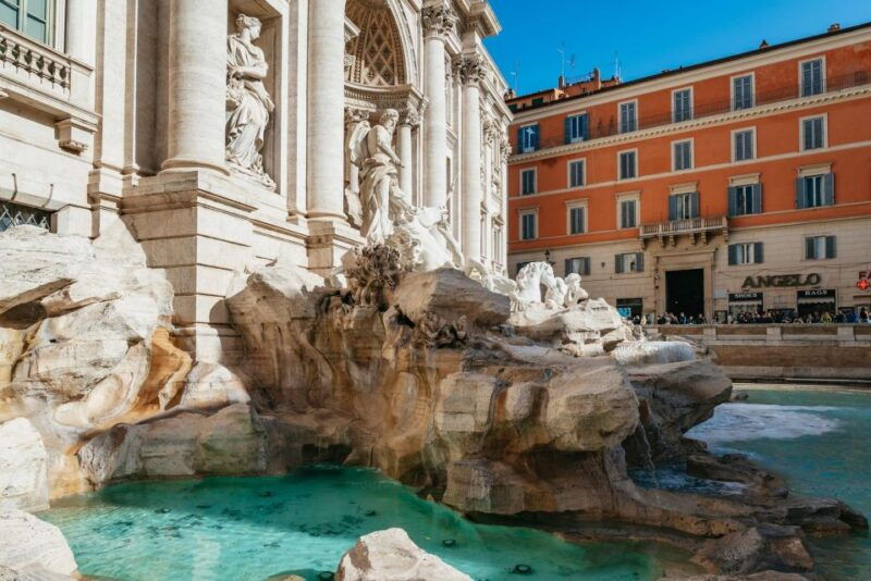rome-trevi-fountain-and-underground-guided-tour