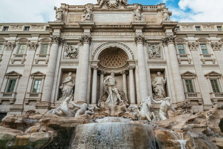 rome-trevi-fountain-and-underground-guided-tour