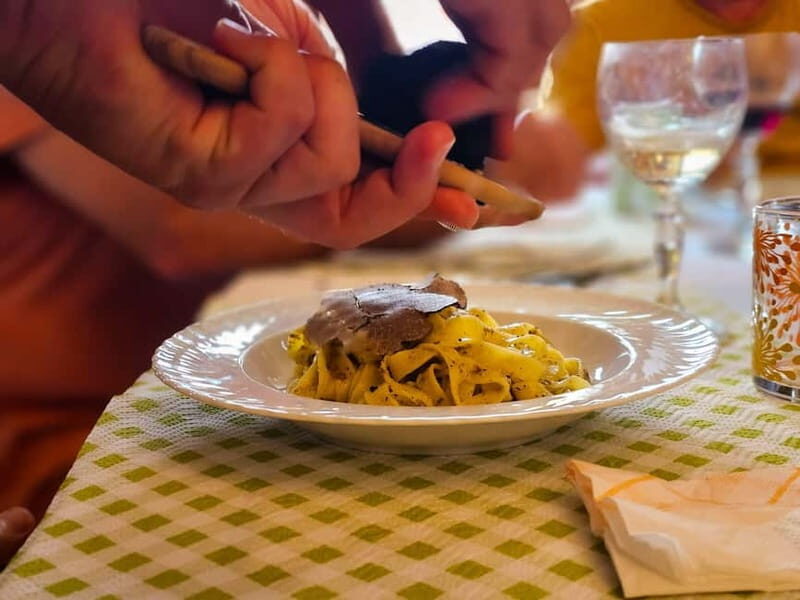 ROME: Truffle Hunting and Lunch with Truffle Dishes - Key Points