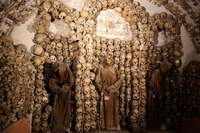 rome-underground-tour-with-catacombs-exclusive-bone-crypt