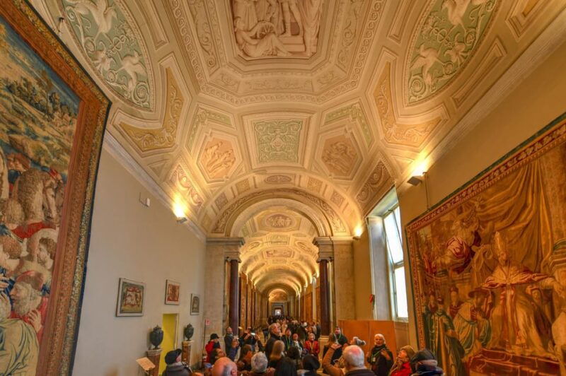 rome-vatican-museums-and-sistine-chapel-semi-private-tour-2