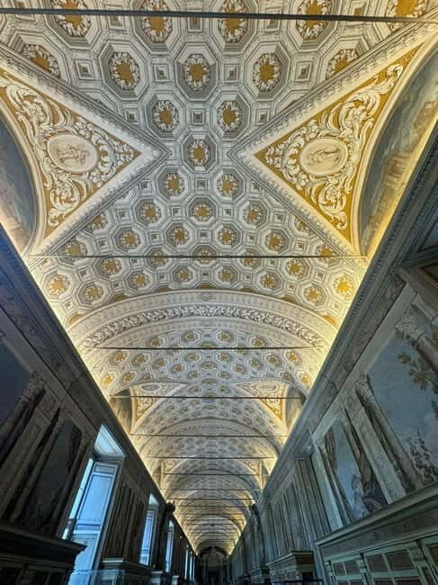 Rome: Vatican Museums & Sistine Chaple Private Tour - A Closer Look at the Vatican: What You Can Expect