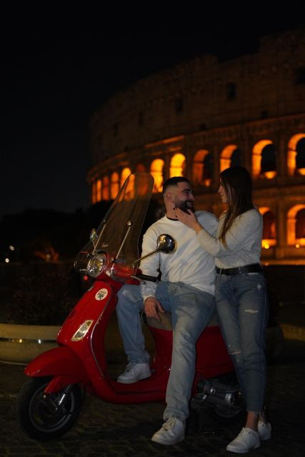 rome-vespa-scooter-night-tour-with-pro-photographer