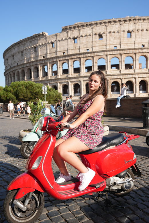 rome-vespa-tour-with-historic-city-highlights