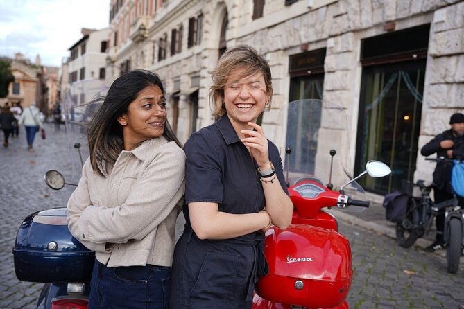 rome-vespa-tour-with-photographer-and-tiramisu-treat