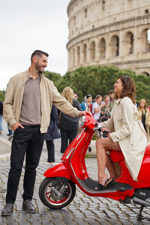 rome-vespa-tour-with-professional-photoshoot-3