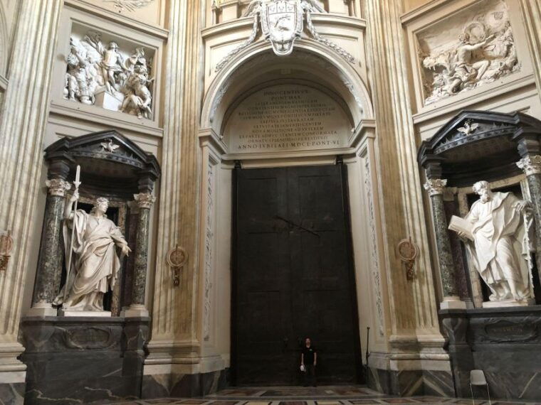 rome-via-crucis-pilgrim-3-hour-walking-tour