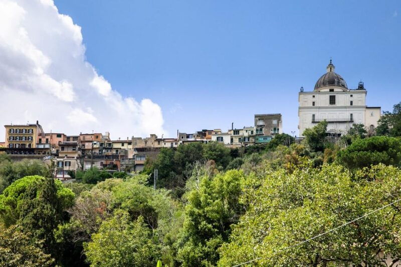 rome-visit-of-popes-summer-residence-private-trip