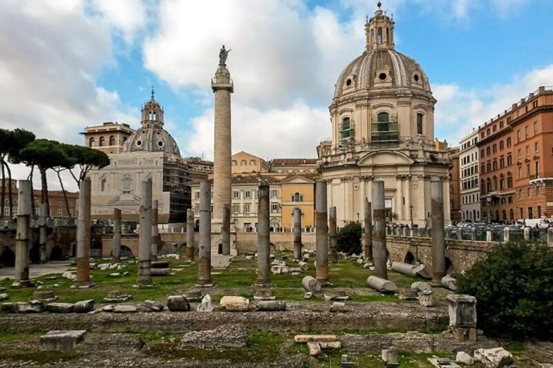 rome-walking-tour-ancient-ruins-to-modern-fashion-district