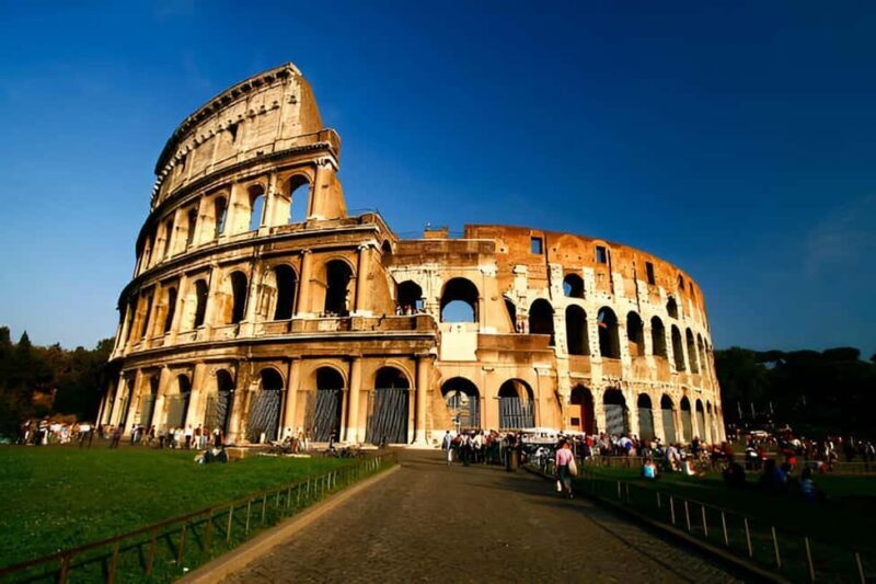Rome: Walking Tour with Coffee, Trevi Fountain, & Forum - Why This Tour Works Well