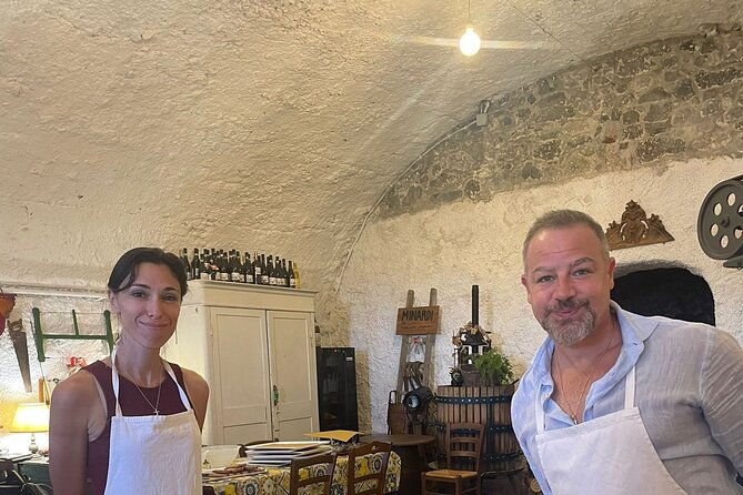 rome-wine-tour-pizza-making-class-in-a-frascatis-vineyard-5-hours