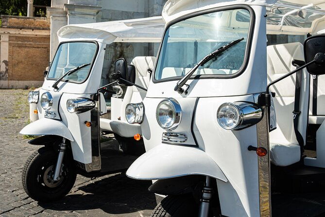 romes-2-hour-vip-tuk-tuk-tour-with-hotel-pickup-and-prosecco