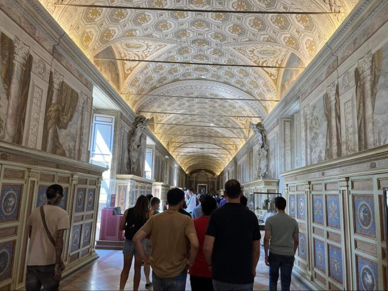 romes-best-walking-tour-of-vatican-museum-sistine-chapel