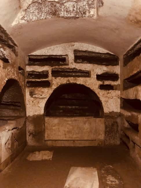 Rome's Hidden Undergrounds of San Clemente & Catacombs Tour - Key Points