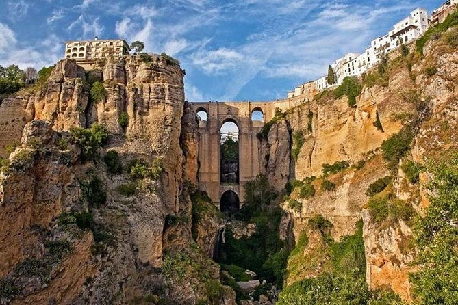 ronda-and-white-village-of-setenil-private-tours-from-granada-up-to-8-persons