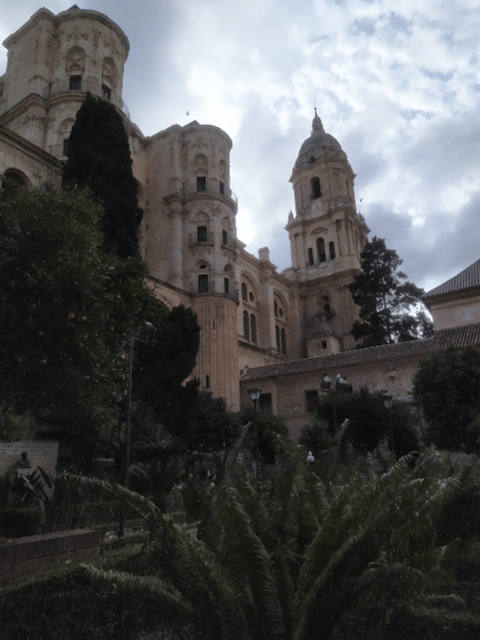 ronda-excursion-to-malaga-with-guided-tour-guide