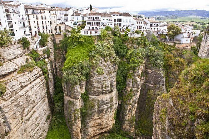 Ronda Historical Walking Tour with Bullring Entrance - An In-Depth Look at the Ronda Experience