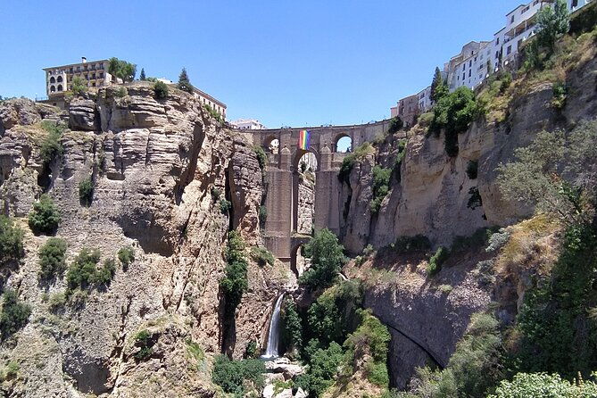 ronda-setenil-de-las-bodegas-land-of-contrasts-semi-private