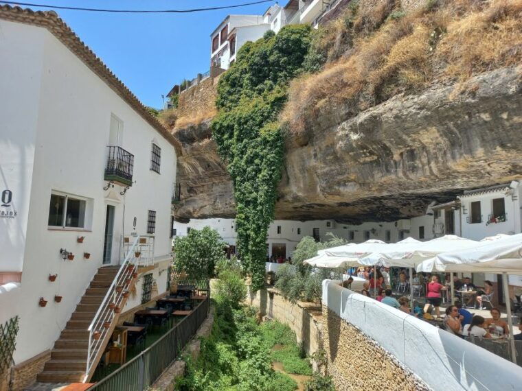 ronda-setenil-de-las-bodegas-semiprivate