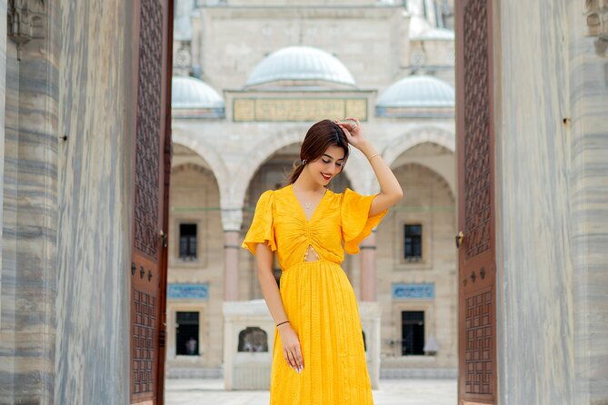 rooftop-lights-photoshoot-with-istanbul-view