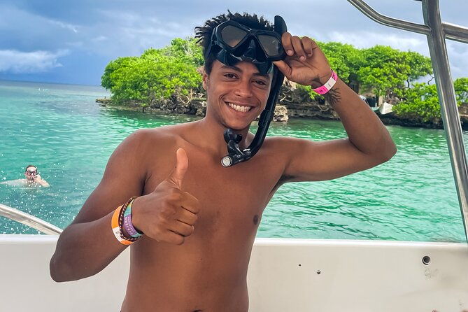 rosario-islands-trip-visiting-cholon-playa-blanca-and-snorkel