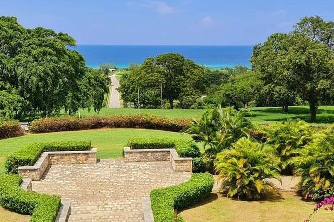 rose-hall-great-house-and-scotchies-private-tour-from-montegobay