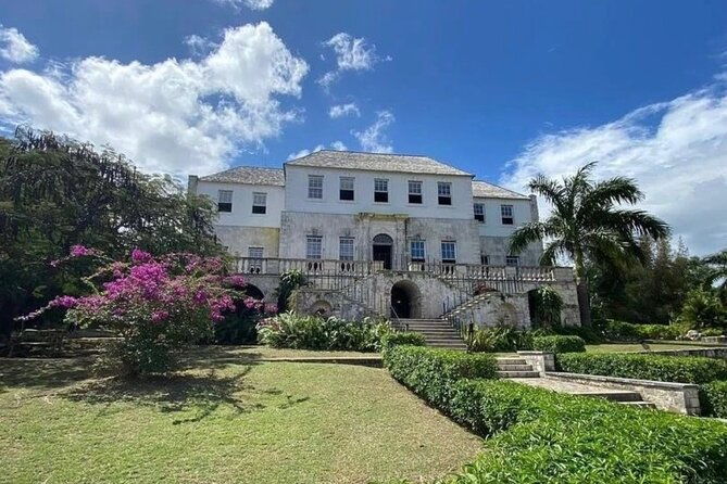 rose-hall-great-house-and-scotchies-private-tour-from-montegobay