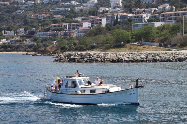 roses-rent-the-boat-and-live-an-unforgettable-experience