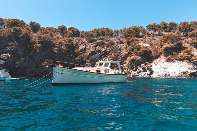 roses-rent-the-boat-and-live-an-unforgettable-experience