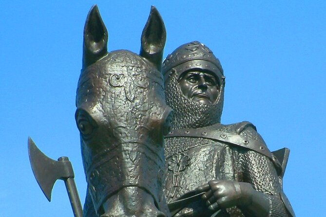 rosslyn-chapel-dunfermline-abbey-and-stirling-castle-day-tour