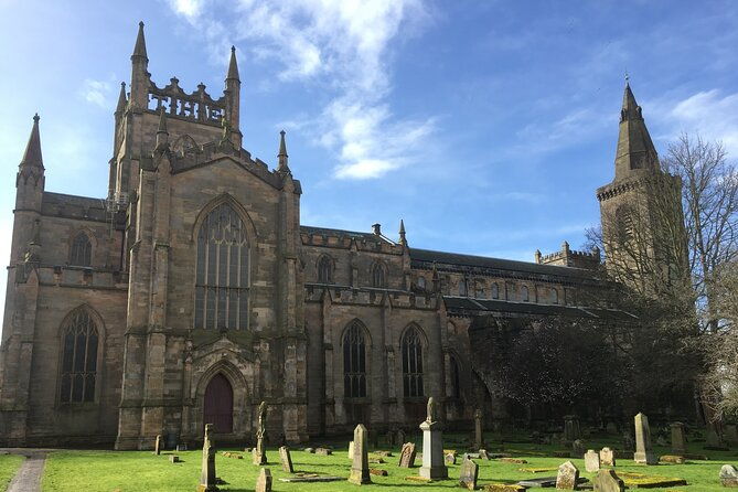 rosslyn-chapel-dunfermline-abbey-and-stirling-castle-day-tour