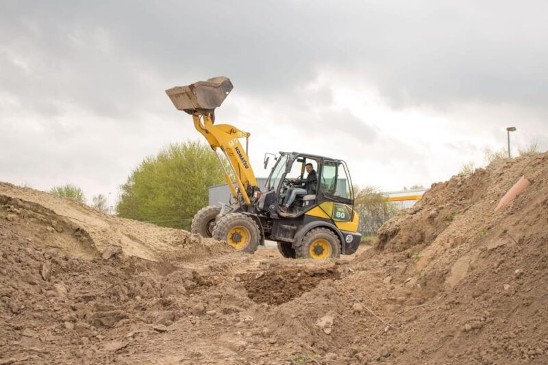 rostock-25-ton-chain-excavator-digging-at-the-rostock-excavator-playground