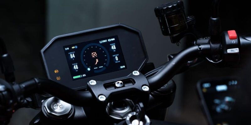 rostock-zero-sr-40kw-electric-motorcycle-rental