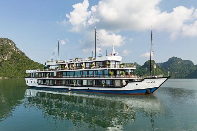 Rosy Cruise 3 Days Explore Halong Bay Lan Ha Bay Private Balcony - Who Should Book This Cruise?