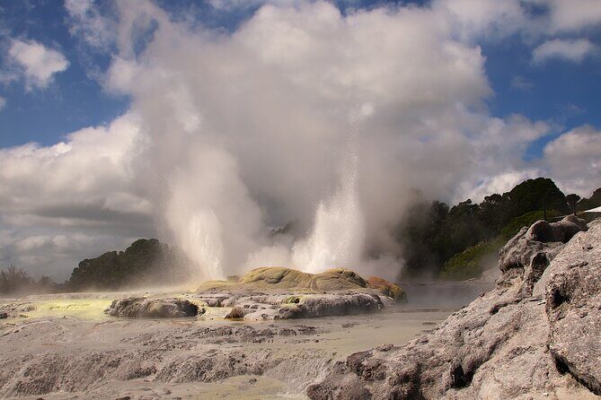 Rotorua Full Day Adventure in Glowworm Cave and Redwoods - Exploring Rotorua with a Full-Day Adventure in Glowworm Cave and Redwoods