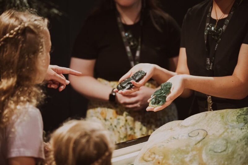 Rotorua: Jade Carving Experience at a Local Studio - Practical Details and Tips