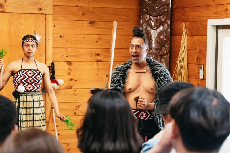 Rotorua: Mori Cultural Performance with Dancing - Key Points