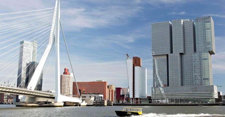 rotterdam-de-rotterdam-cube-houses-water-taxi-and-markthal