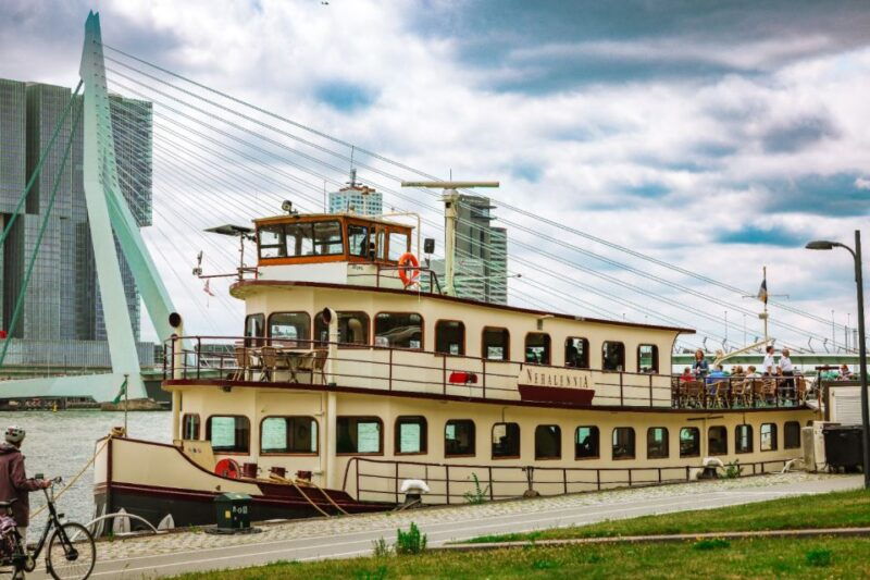 rotterdam-harbor-cruise-on-a-historic-ship