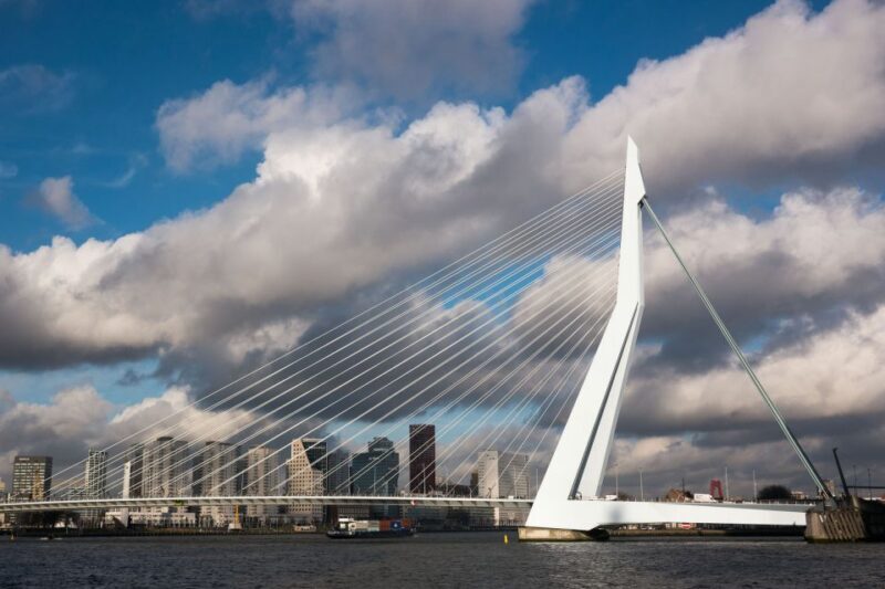 Rotterdam: Private Walking Tour with a Local - Rotterdam: Private Walking Tour with a Local