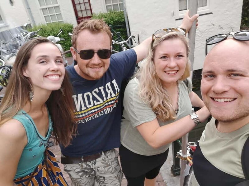 Rotterdam: Pub Crawl with Local Guide - Authenticity and Guide Expertise