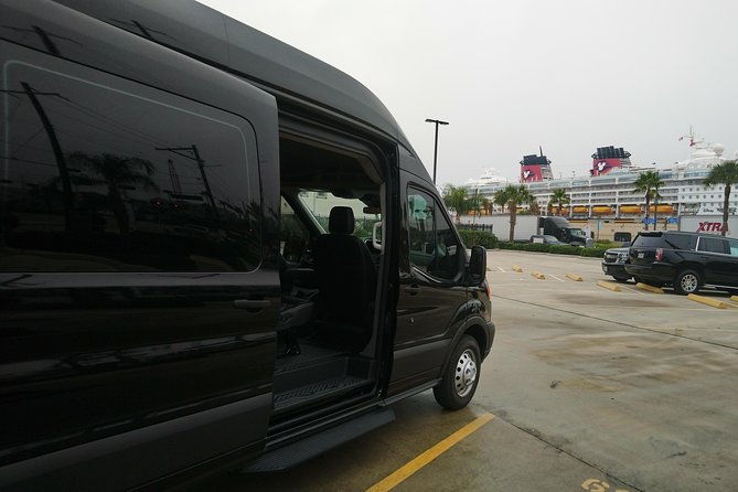 round-trip-cruise-shuttle-houston-to-galveston-port-for-10-guests