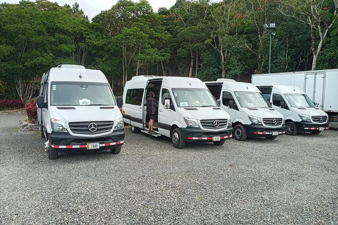 round-trip-liberia-airport-guanacaste-arenal-la-fortuna