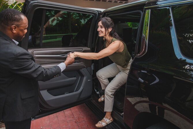 round-trip-shuttle-from-airport-to-westin-frenchmans-reef