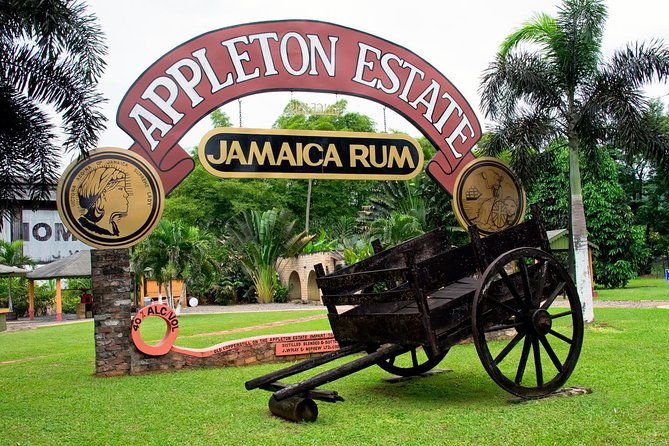 round-trip-shuttle-transportation-to-appleton-estate-rum-ys-falls